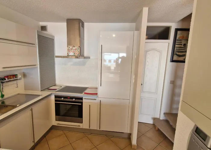 Apartment 3 Pieces Avec Wifi Et Terrasse A - Fr-1-780-91 *